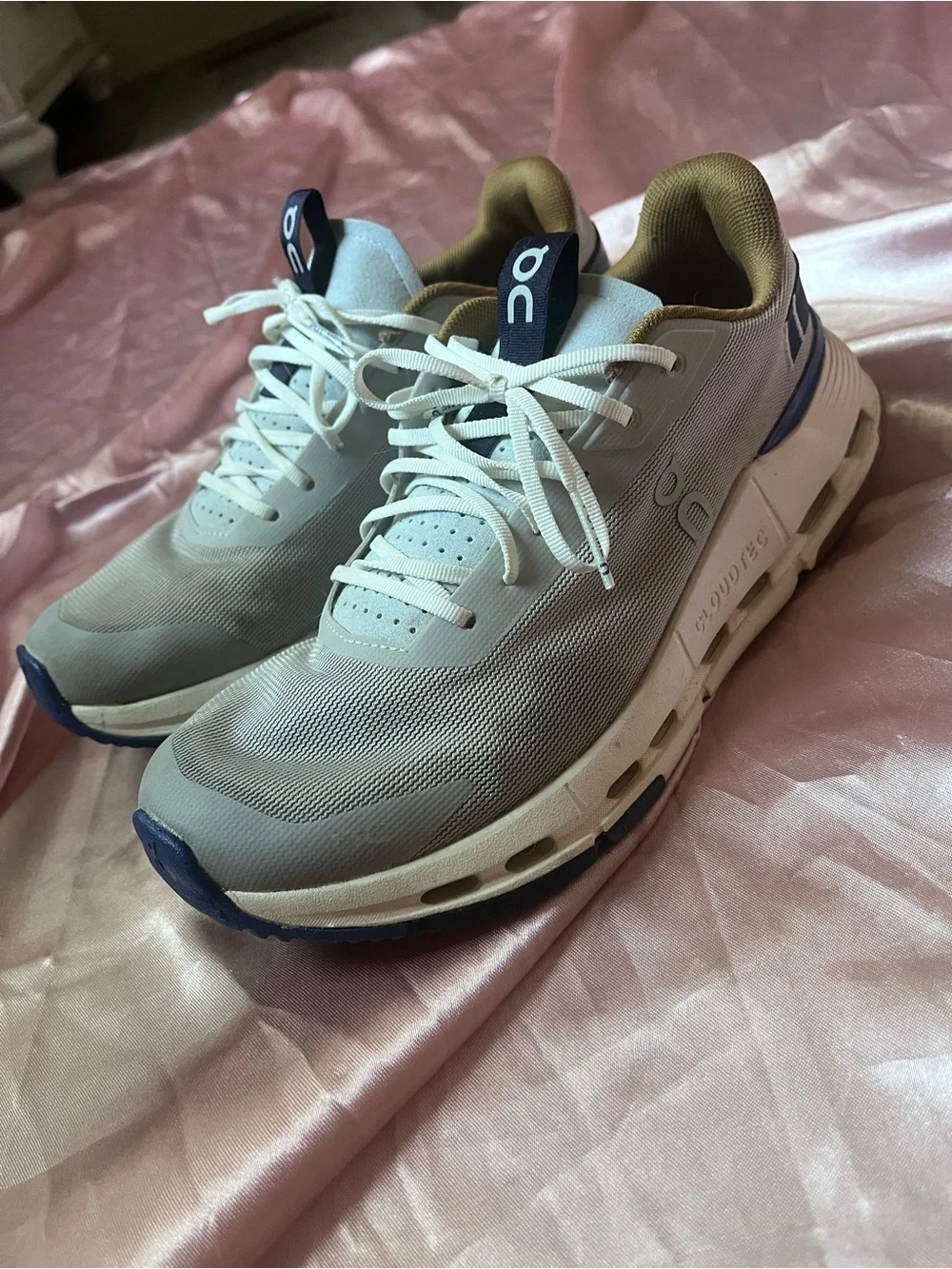 ON CLOUD WOMEN CLOUDNOVA FORM 2 RUNNING ATHLETIC SNEAKERS SILVER/HEATHER SIZE 8